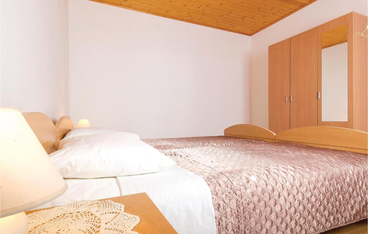 Awesome Apartment In Pula With Wifi Kültér fotó