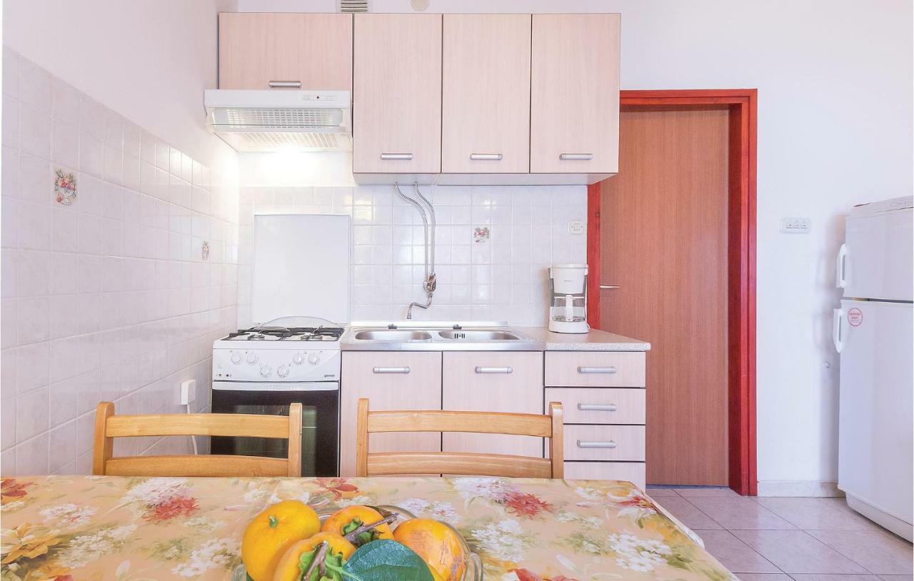 Awesome Apartment In Pula With Wifi Kültér fotó